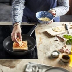 Demeyere Alu Classico 3 Koekenpan - Duraslide - Set 24 Cm + 28 Cm 11 Demeyere Alu Classico 3 Koekenpan - Duraslide - Set 24 Cm + 28 Cm -Brita Verkoopwinkel 1200x1200 215