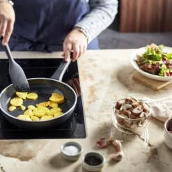 Demeyere Alu Classico 3 Koekenpan – Ceraforce Antikleefpan - Inductie – 20 Cm - PTFE En PFAS Vrij 10 Demeyere Alu Classico 3 Koekenpan – Ceraforce Antikleefpan - Inductie – 20 Cm - PTFE En PFAS Vrij -Brita Verkoopwinkel 1200x1200 406