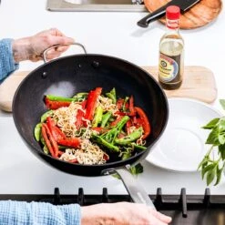 GreenPan Copenhagen Wok Met Extra Handvat 30cm/4.8L 24 GreenPan Copenhagen Wok Met Extra Handvat 30cm/4.8L -Brita Verkoopwinkel 1200x1200 421