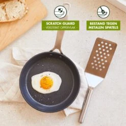 GreenPan Copenhagen Wok Met Extra Handvat 30cm/4.8L 32 GreenPan Copenhagen Wok Met Extra Handvat 30cm/4.8L -Brita Verkoopwinkel 1200x1200 427