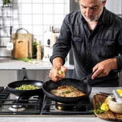 KitchenAid Classic Forged Aluminium Wok ø28cm - Zwart - Inductie - Anti-aanbak -Brita Verkoopwinkel 1200x1200 443