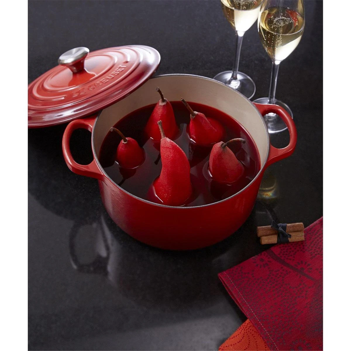 Le Creuset Gietijzeren Braadpan - 26cm 5,3 L - Kersenrood 4 Le Creuset Gietijzeren Braadpan - 26cm 5,3 L - Kersenrood - Afbeelding 4