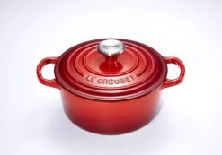 Le Creuset Signature Braadpan - 4,2 L - 24 Cm - Kersenrood 21 Le Creuset Signature Braadpan - 4,2 L - 24 Cm - Kersenrood -Brita Verkoopwinkel 1200x839 1