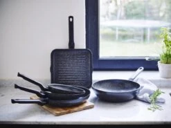 BK Universe Wok Ø 28cm - Inductie - Anti-aanbak - PFAS-vrij 13 BK Universe Wok Ø 28cm - Inductie - Anti-aanbak - PFAS-vrij -Brita Verkoopwinkel 1200x899 12