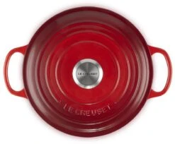 Le Creuset - Gietijzeren - Lage Braadpan - 24cm - Kersenrood 27 Le Creuset - Gietijzeren - Lage Braadpan - 24cm - Kersenrood -Brita Verkoopwinkel 1200x989 1